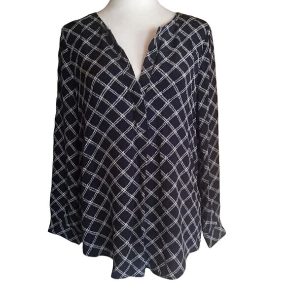 Joie Navy & White Grid Print 100% Silk Pop Over Semi Sheer Blouse Top Size Small - Picture 3 of 10